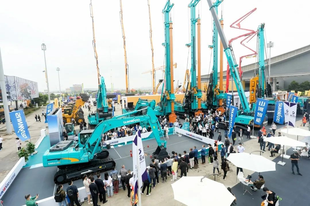 “機甲盛宴”長沙展圓滿收官！山河智能展區亮點精彩回顧