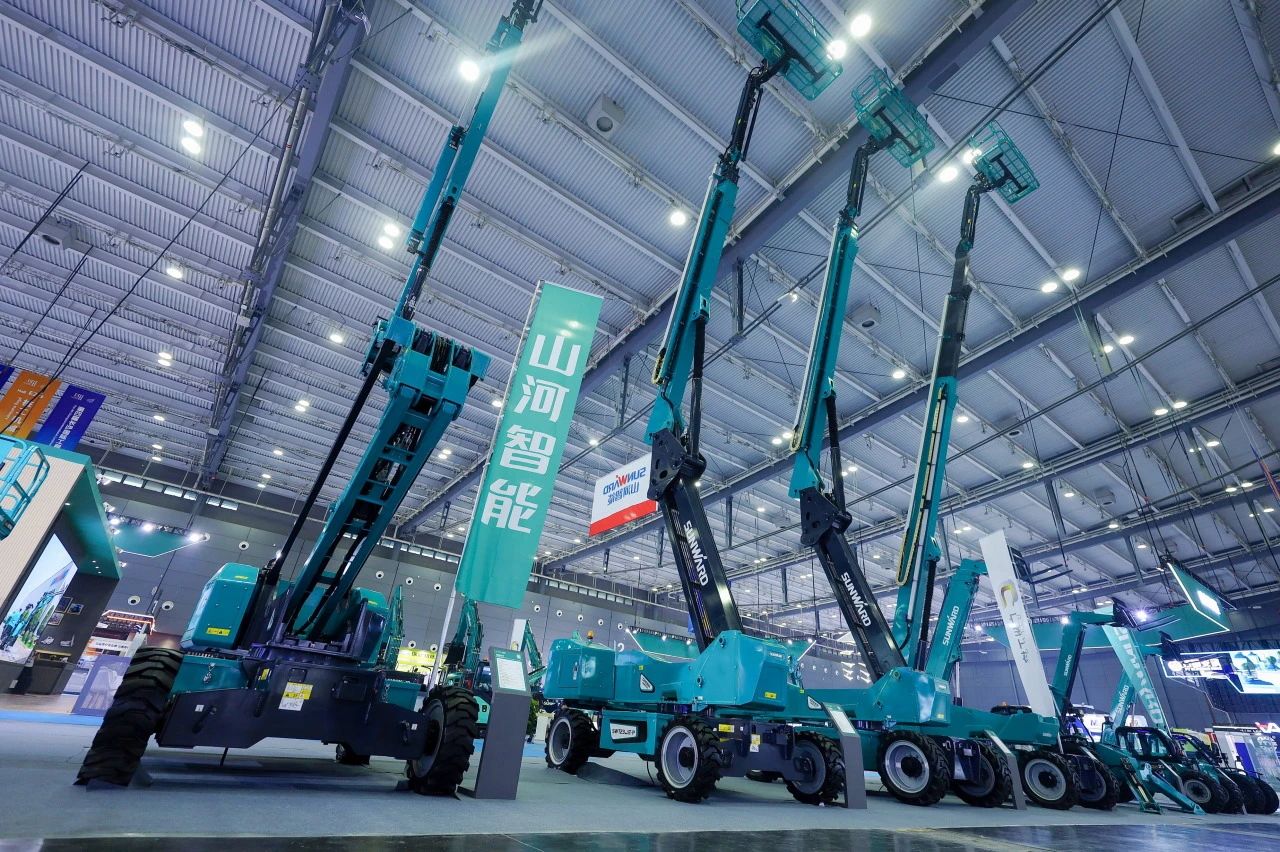 2025 CICEE | 山河智能SWT34JE-P電動直臂式高空作業平臺重磅發布！