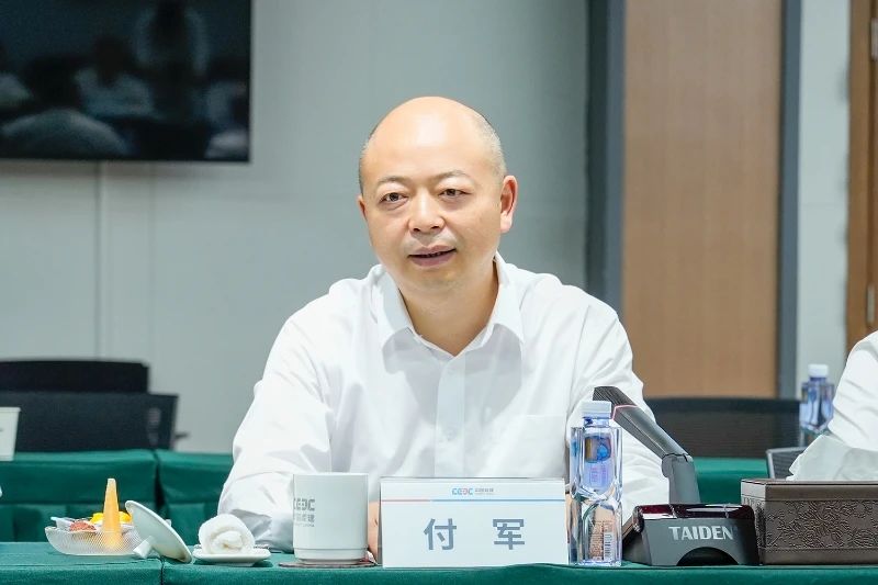 山河智能與易普力公司深化戰略合作，共筑混裝設備技術轉化新標桿